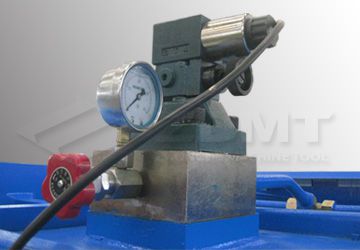 液壓系統(tǒng).jpg 液壓系統(tǒng).jpg