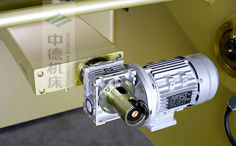 ZDS-640后檔料減速電機(jī)，質(zhì)量好，模擬運(yùn)算定位速度快.jpg